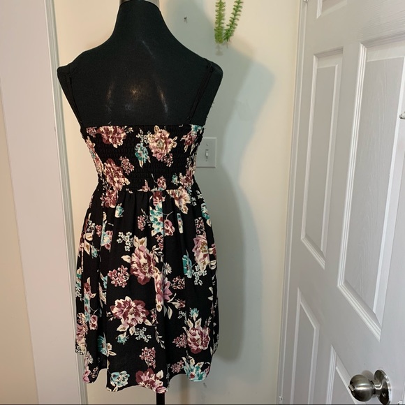 Band of Gypsies Liberty Floral flowy  Dress With Pockets size Small - Picture 4 of 16